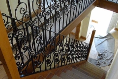 Staircase spindles